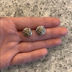 🤍💛Silver and Gold stud earrings